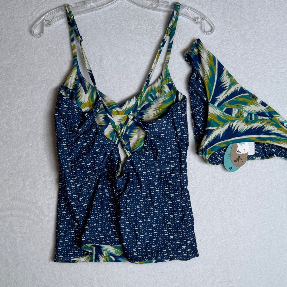 NWT prAna Tankini Set | Size Medium | Reversible | Teal Feather Print #4216-3 - Picture 6 of 6